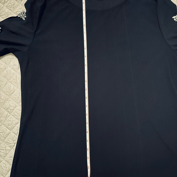 Black polyester/spandex blend, with embellished sleeves. - Picture 8 of 9